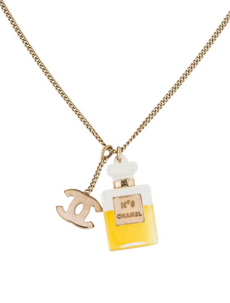 chanel no 5 perfume bottle necklace|chanel no 5 first bottle.